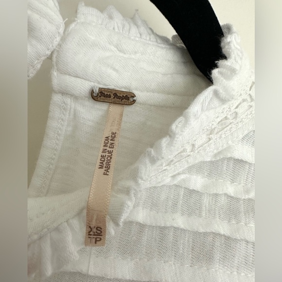 NWT LADIES FREE PEOPLE IVORY LACE RUFFLE  slubbed jersey BLOUSE SIZE XSmall - Picture 4 of 14